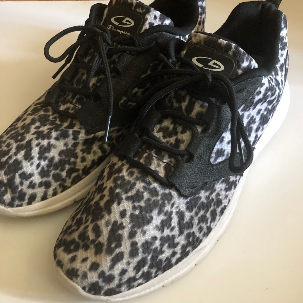 Champion Walking Black and White Shoes 11